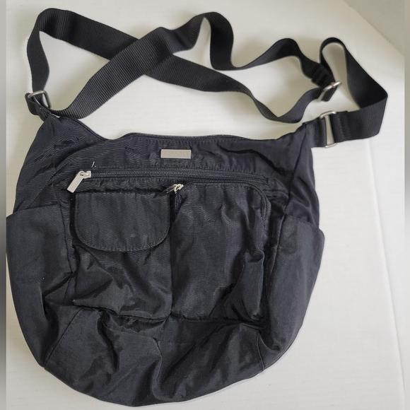 Baggallini Other - Baggallini Black Crossbody Bag Purse Multiple Pockets